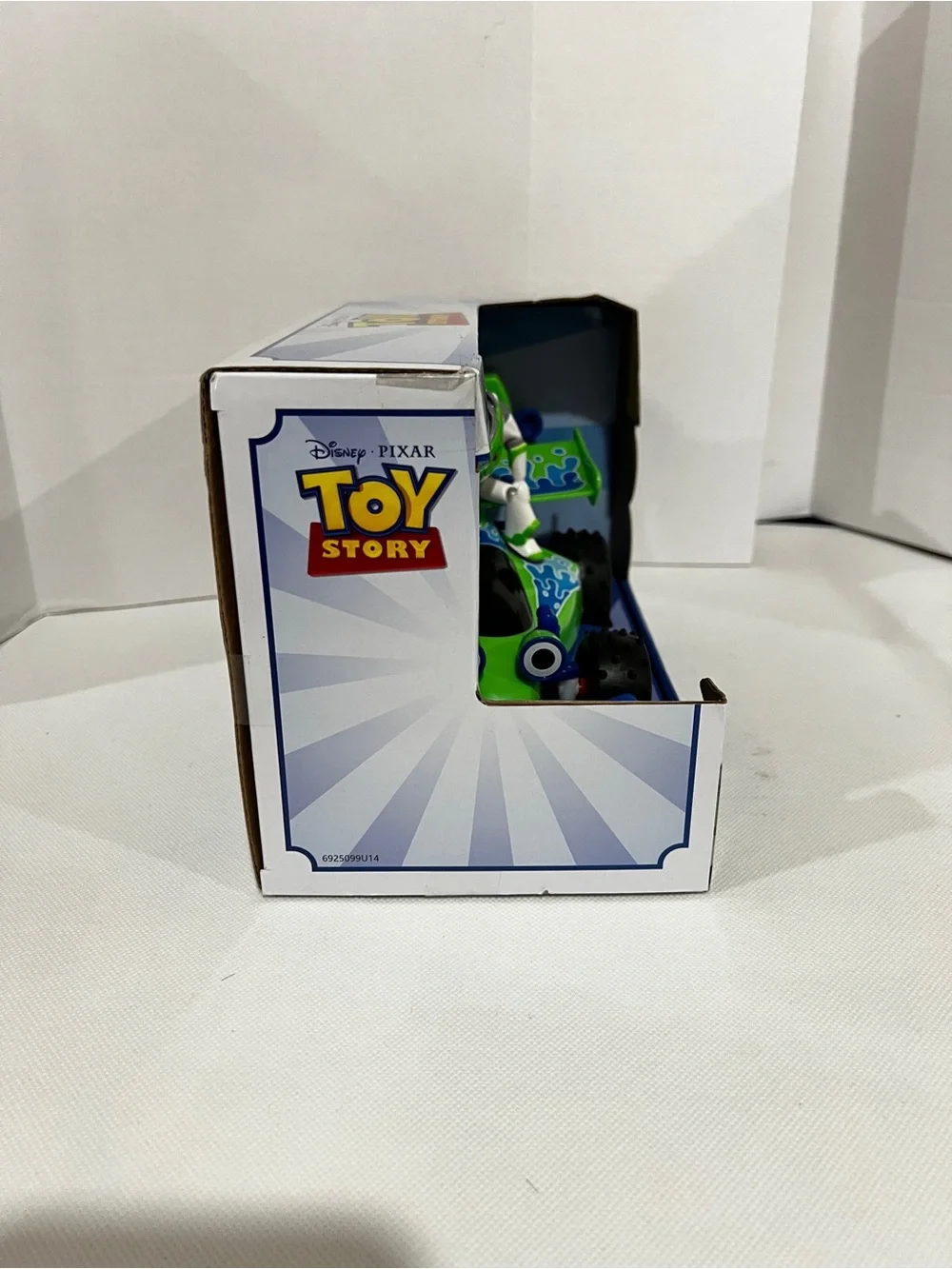 Disney Pixar Toy Story Turbo Buggy R/C Buzz Lightyear Remote Control Car 2.4 Ghz